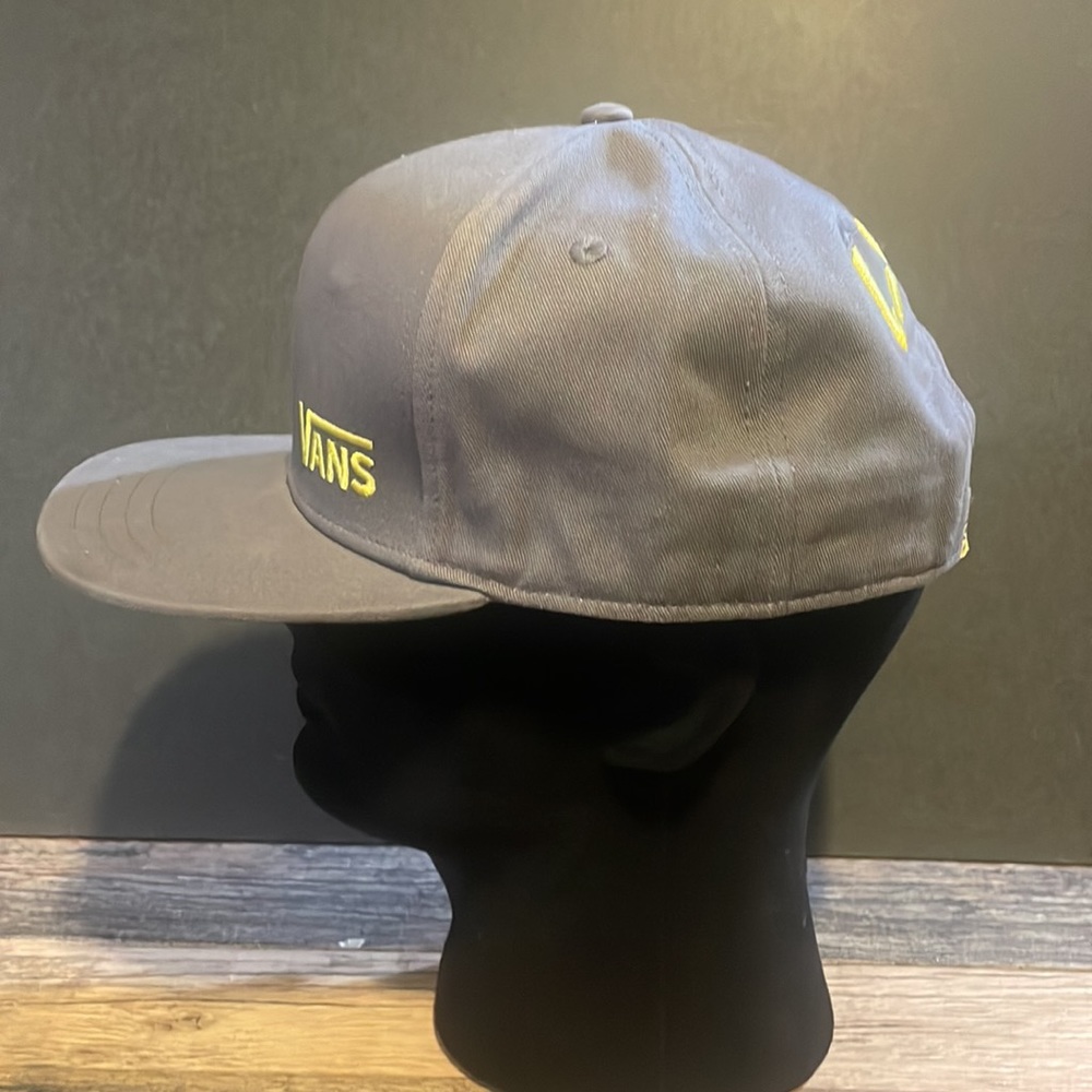 Vans SnapBack - Picture 2 of 6